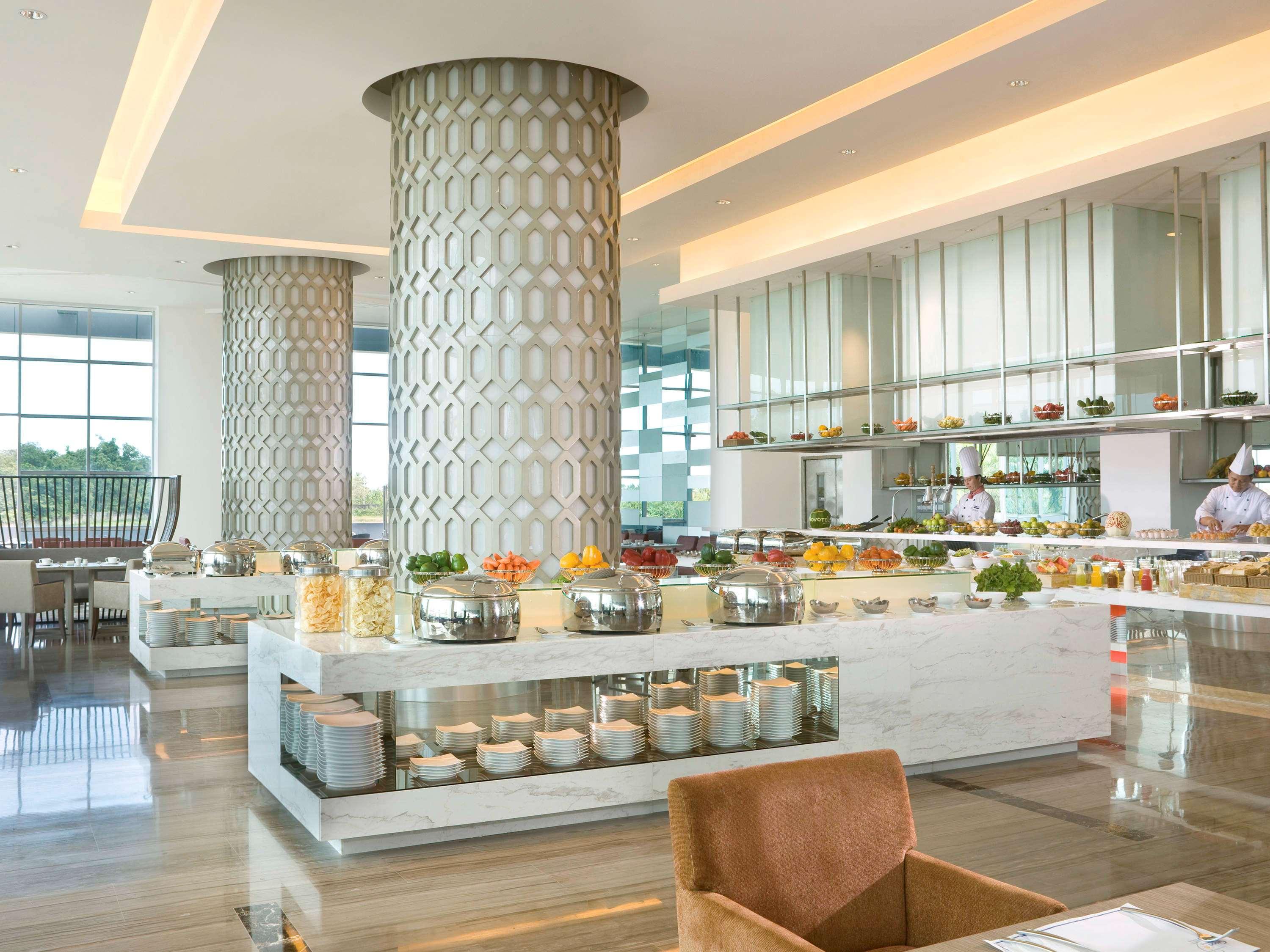 Novotel Bangka Hotel & Convention Center Пангкалпинанг Екстериор снимка