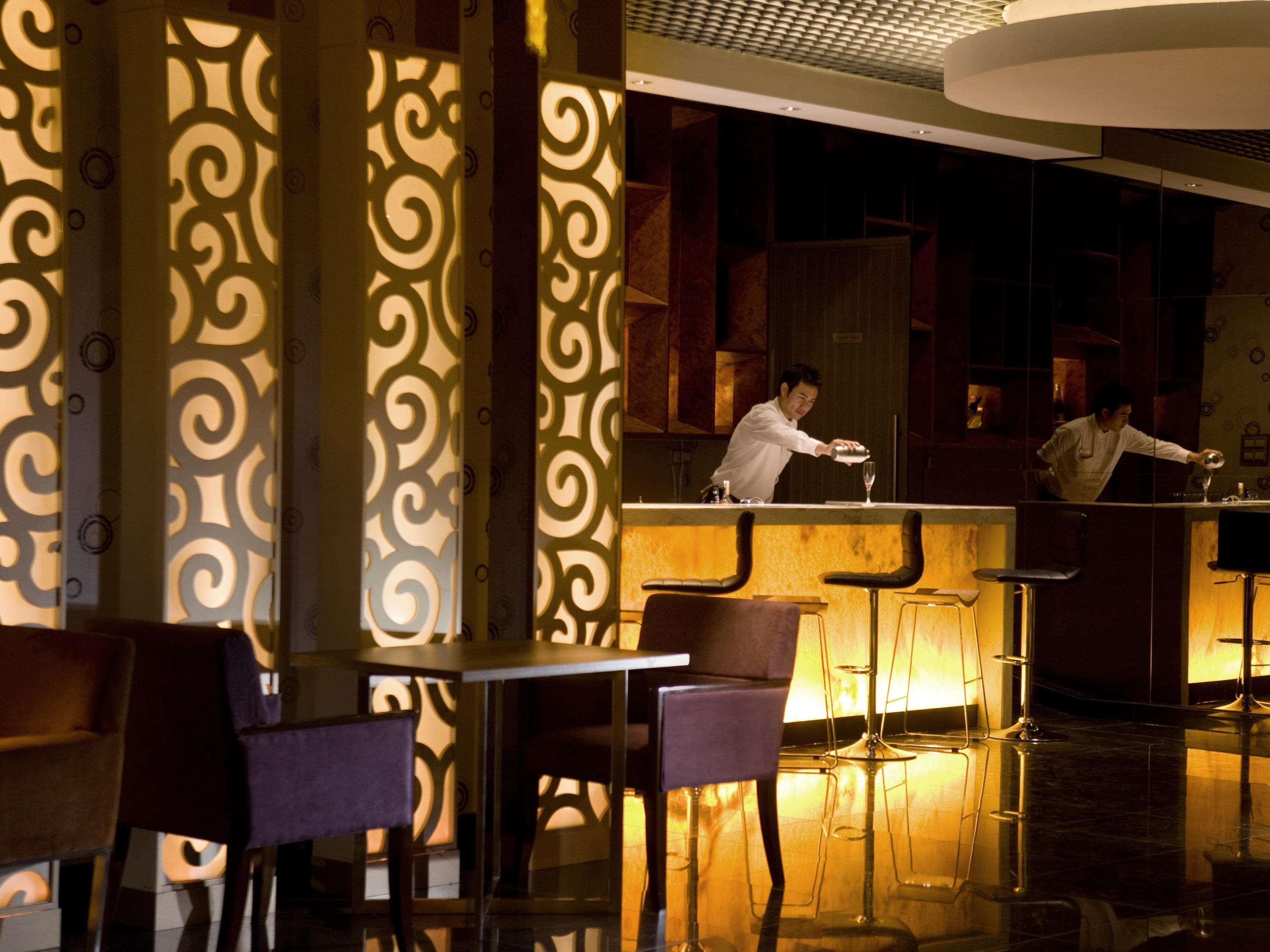 Novotel Bangka Hotel & Convention Center Пангкалпинанг Екстериор снимка