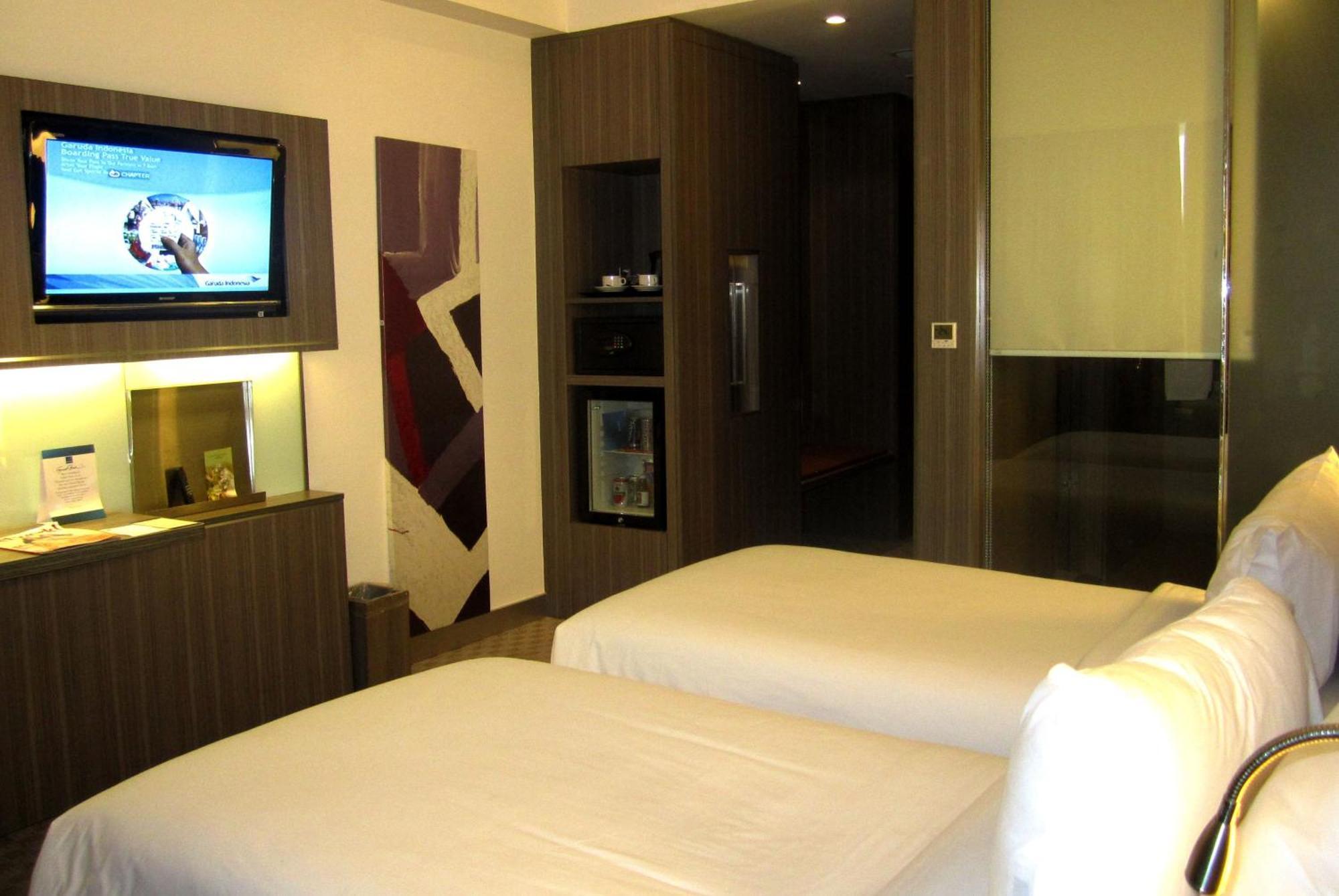 Novotel Bangka Hotel & Convention Center Пангкалпинанг Стая снимка