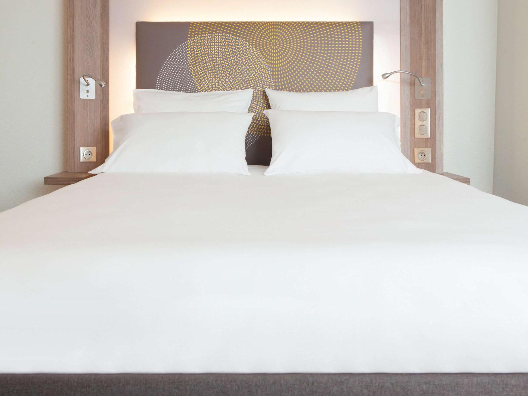 Novotel Bangka Hotel & Convention Center Пангкалпинанг Екстериор снимка